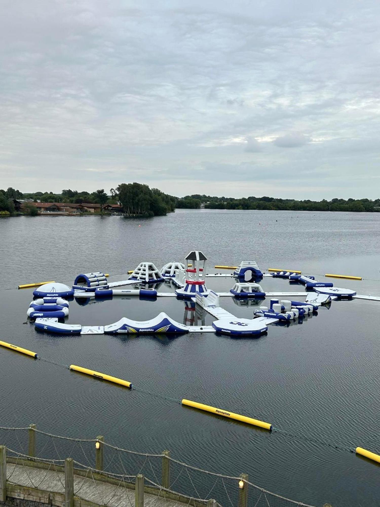 Hot Tub Retreat At Tattershall Lakes Exterior photo